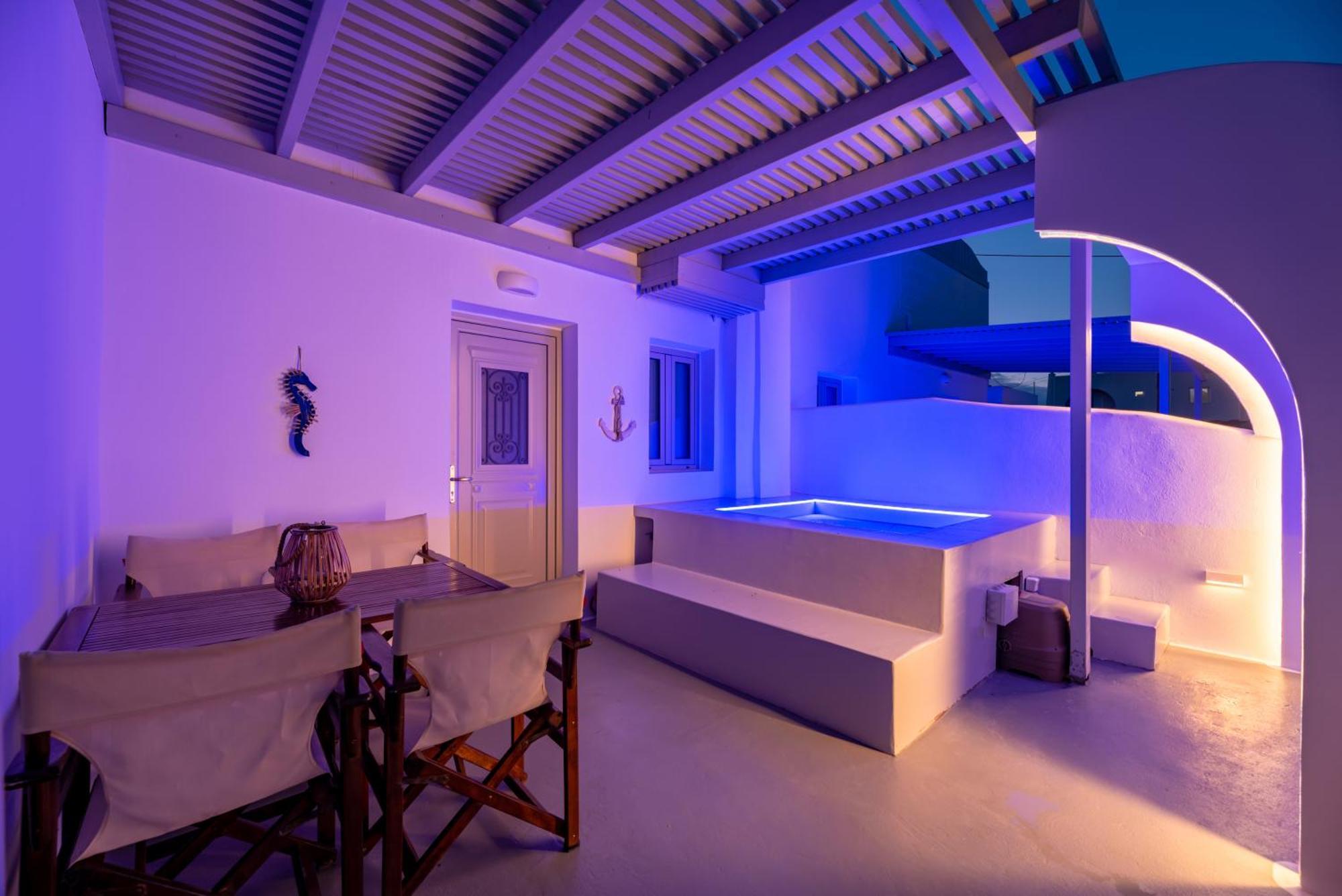 Aerenia Luxury suites Karterados  Exterior foto